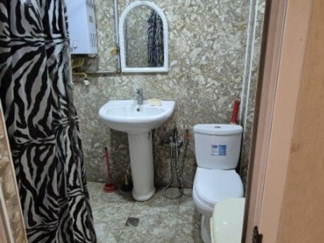 1 otaqlı köhnə tikili - Elmlər Akademiyası m. - 40 m²