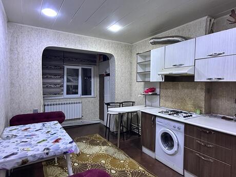 2 otaqlı köhnə tikili - İnşaatçılar m. - 65 m²