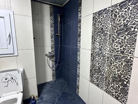 2 otaqlı köhnə tikili - İnşaatçılar m. - 65 m²
