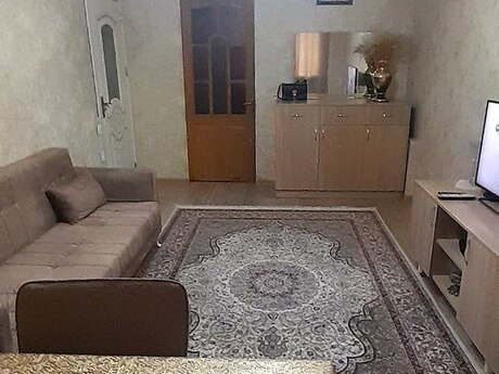 2 otaqlı köhnə tikili - Xalqlar Dostluğu m. - 55 m²