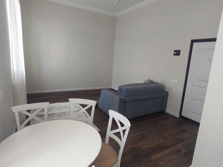 Obyekt - Elmlər Akademiyası m. - 25 m²