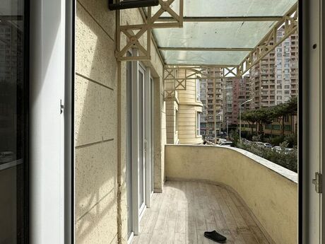 Elan №6074745 - Bakı, 8 Noyabr m., 3 otaqlı, 125 m², 2/18 mərtəbə