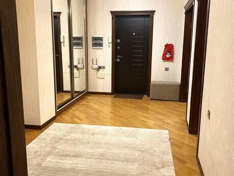 Объявление №6074735 - Баку, м. 28 мая, 2-комн., 120 м², 4/11 этаж