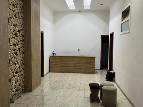 4 otaqlı köhnə tikili - Qara Qarayev m. - 130 m²