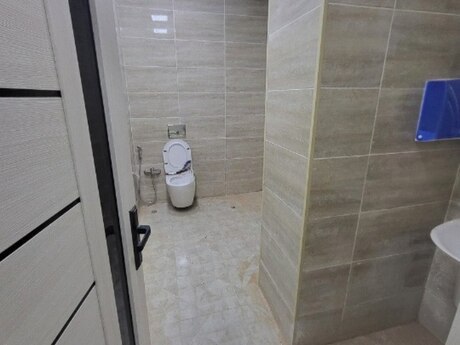 9 otaqlı ofis - İnşaatçılar m. - 476 m²