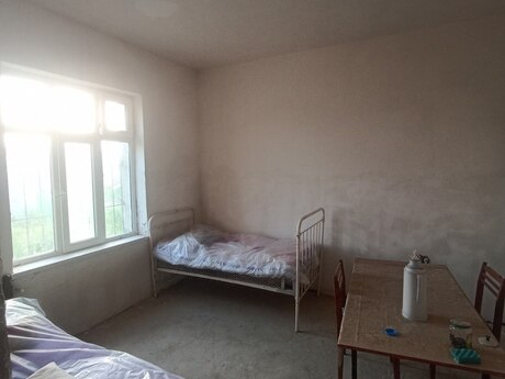 3 otaqlı həyət evi/bağ evi - Buzovna q. - 95 m²