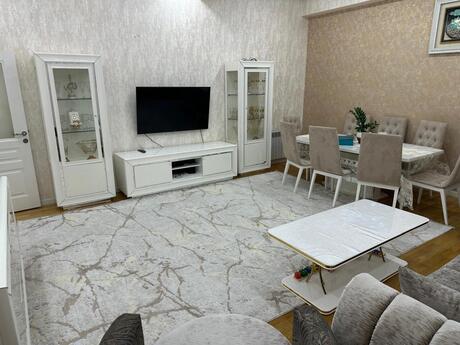 3 otaqlı mənzil, 137 m², 8 Noyabr: 480 000 ₼ 3