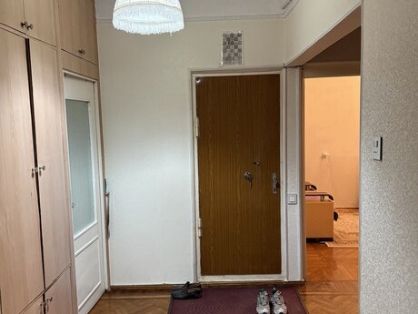 4 otaqlı köhnə tikili - Xalqlar Dostluğu m. - 100 m²