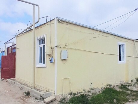 2 otaqlı həyət evi/bağ evi - Biləcəri q. - 40 m²