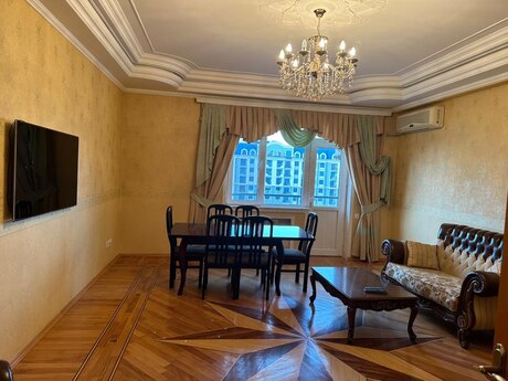 Elan №6074826 - Bakı, Nəriman Nərimanov m., 3 otaqlı, 130 m², 13/17 mərtəbə