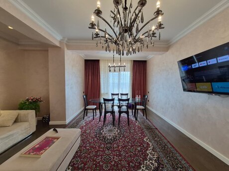 Kirayə 3 otaqlı mənzil, 170 m², Nərimanov: 3 000 ₼/ay 3