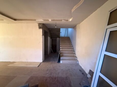 7 otaqlı həyət evi/bağ evi - Ramana q. - 350 m²