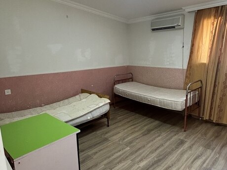 2 otaqlı həyət evi/bağ evi - Yeni Günəşli q. - 45 m²