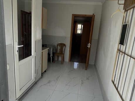 2 otaqlı həyət evi/bağ evi - Yeni Günəşli q. - 45 m²
