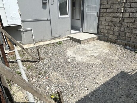 2 otaqlı həyət evi/bağ evi - Yeni Günəşli q. - 45 m²
