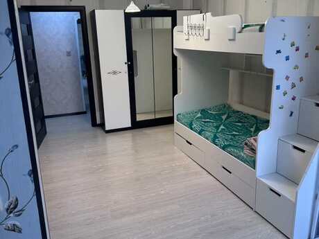 3 otaqlı köhnə tikili - Şah İsmayıl Xətai m. - 100 m²