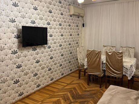 3 otaqlı köhnə tikili - Elmlər Akademiyası m. - 90 m²
