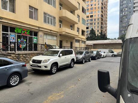 Obyekt - 9-cu mikrorayon q. - 750 m²