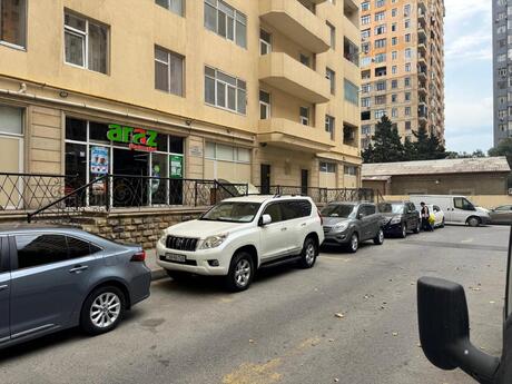 Obyekt - 9-cu mikrorayon q. - 750 m²