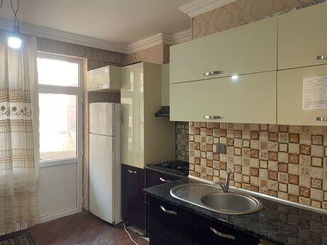 1 otaqlı yeni tikili - İnşaatçılar m. - 52 m²