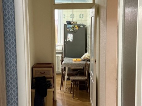 4 otaqlı köhnə tikili - Xalqlar Dostluğu m. - 100 m²