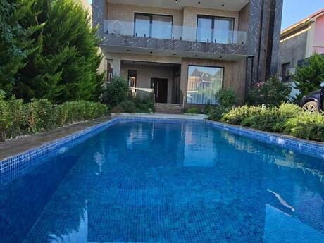 7 otaqlı həyət evi/bağ evi - Buzovna q. - 350 m²