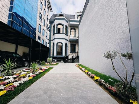 Elan №6075092 - Bakı, Şah İsmayıl Xətai m., 20 otaqlı, 1000 m²