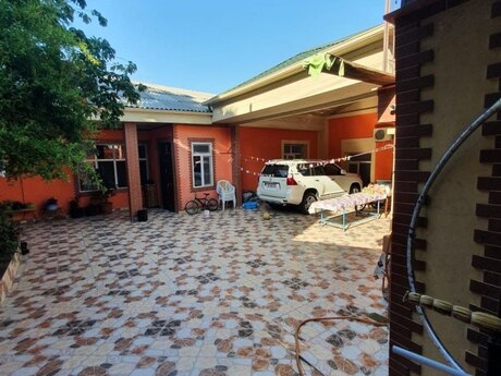 4 otaqlı həyət evi/bağ evi - 20-ci sahə q. - 135 m²