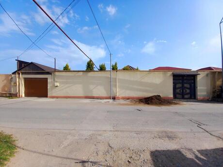 4 otaqlı həyət evi/bağ evi - Mərdəkan q. - 200 m²