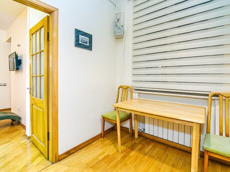 2 otaqlı köhnə tikili - Sahil m. - 55 m²
