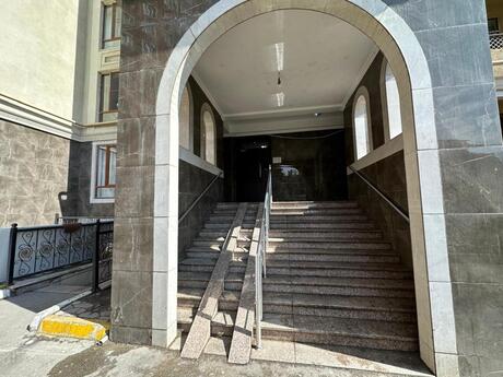 3 otaqlı yeni tikili - Memar Əcəmi m. - 90 m²