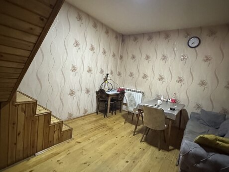 3 otaqlı həyət evi/bağ evi - Yeni Yasamal q. - 70 m²