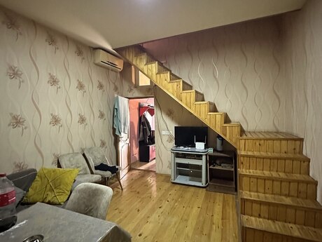 3 otaqlı həyət evi/bağ evi - Yeni Yasamal q. - 70 m²