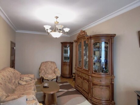 4 otaqlı köhnə tikili - Əhmədli m. - 85 m²