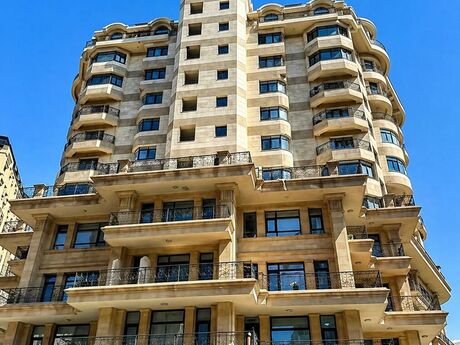 Объявление №6075424 - Баку, м. Низами, 4-комн., 210 м², 9/12 этаж