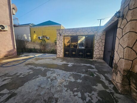 4 otaqlı həyət evi/bağ evi - Badamdar q. - 132 m²