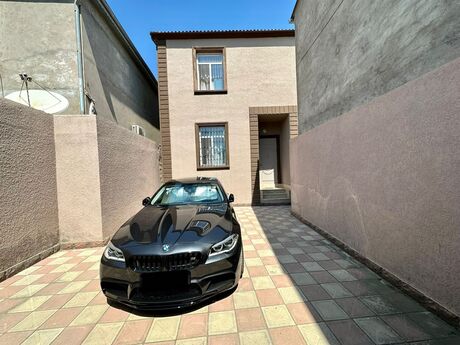 5 otaqlı həyət evi/bağ evi - Badamdar q. - 200 m²