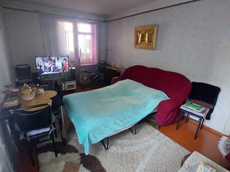 2 otaqlı köhnə tikili - 28 May m. - 65 m²