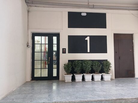 4 otaqlı yeni tikili - Şah İsmayıl Xətai m. - 192 m²