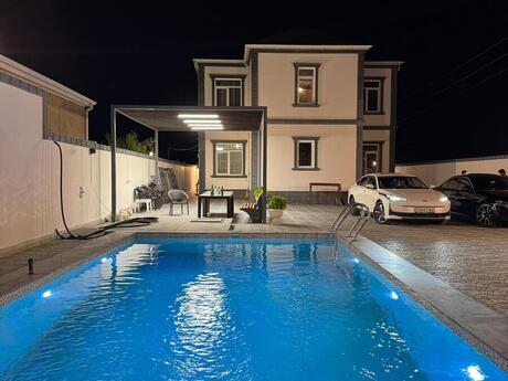 6 otaqlı həyət evi/bağ evi - Buzovna q. - 360 m²