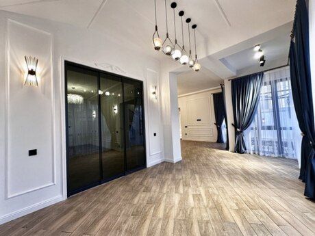 7 otaqlı həyət evi/bağ evi - Həzi Aslanov m. - 360 m²