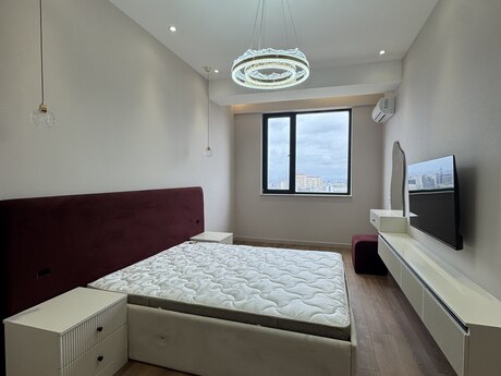 3-комн. новостройка - м. 20 января - 85 м²