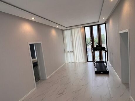 5 otaqlı həyət evi/bağ evi - Buzovna q. - 250 m²