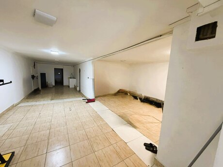 Obyekt - 8 Noyabr m. - 130 m²