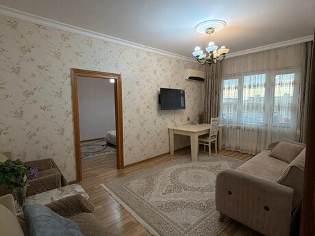 4 otaqlı köhnə tikili - Köhnə Günəşli q. - 85 m²