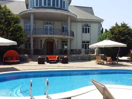 7 otaqlı həyət evi/bağ evi - Bilgəh q. - 520 m²