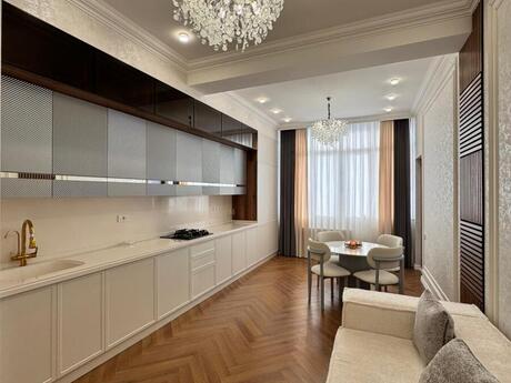 3-комн. новостройка - м. Нариман Нариманов - 130 м²