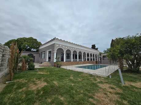 4 otaqlı həyət evi/bağ evi - Mərdəkan q. - 200 m²