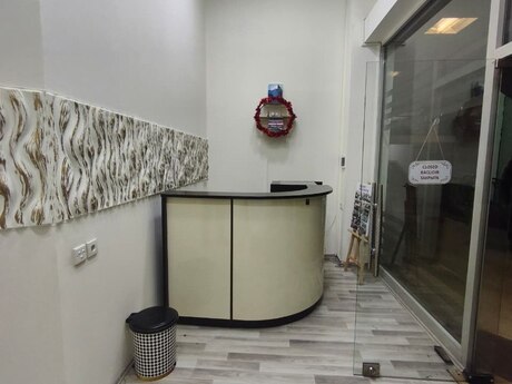 4-комн. офис - м. 28 мая - 83 м²