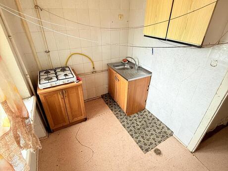 2 otaqlı köhnə tikili - Qara Qarayev m. - 50 m²